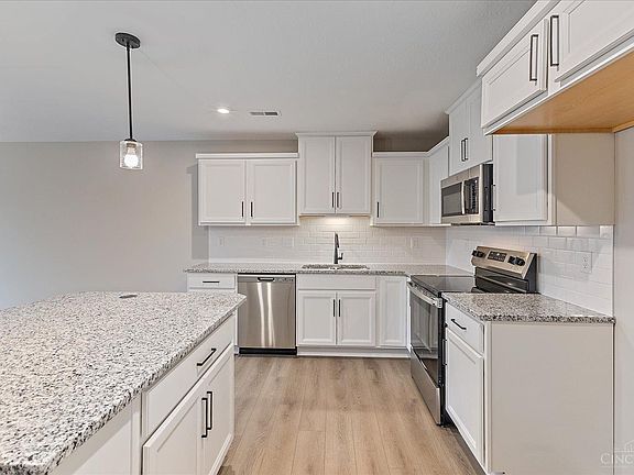 4th image of 537 Tradition Rdg #81202