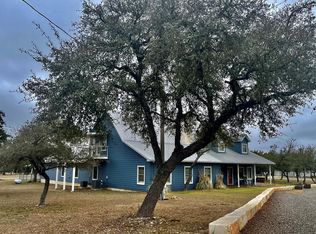 474 Oil Wl, Pipe Creek, TX 78063