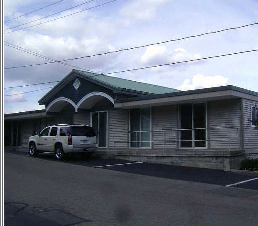 1st image of 615 Park St
