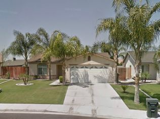 1518 Clipper Hills Dr, Bakersfield, CA 93307