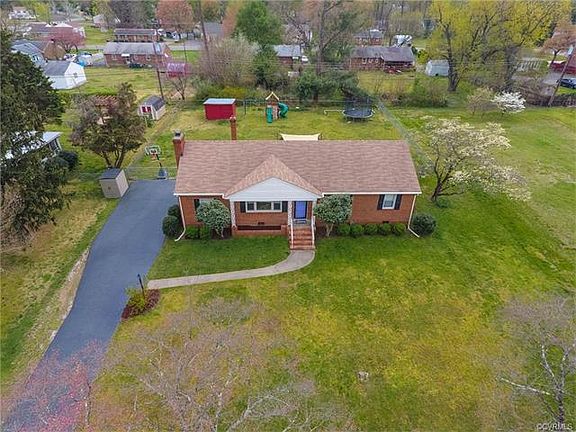 2nd image of 7401 Stuart Dr