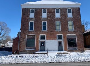 75 S Main St, Andrews, IN 46702