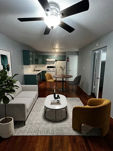 1606 Welch St #5 Photo 1
