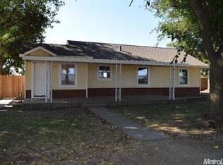 2200 E Las Palmas Ave, Patterson, CA 95363