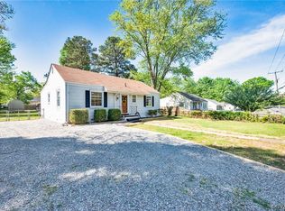 2305 Dickens Rd, Richmond, VA 23230