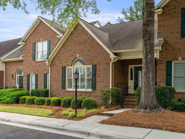 934 Chestnut Oaks Cir, Birmingham, AL 35244