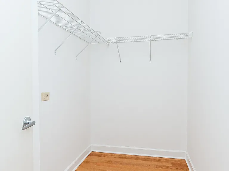451 W Huron St #703 — Photo 18