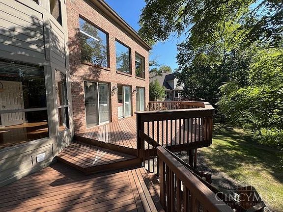 4th image of 5089 Woodmore Ct