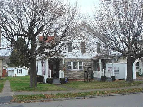 416 Main St photo 1
