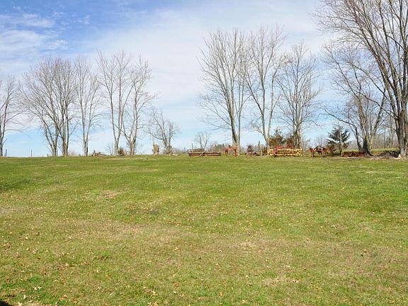 4th image of 1000 Barton Ln