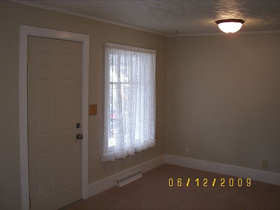 Living room New lights and new carpet