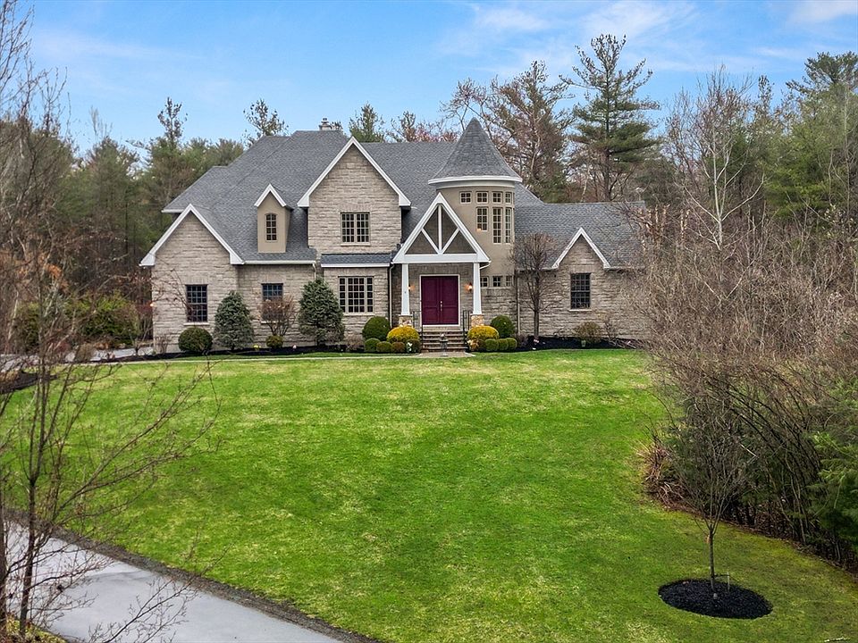 9 Janice Ave, North Reading, MA 01864 | Zillow