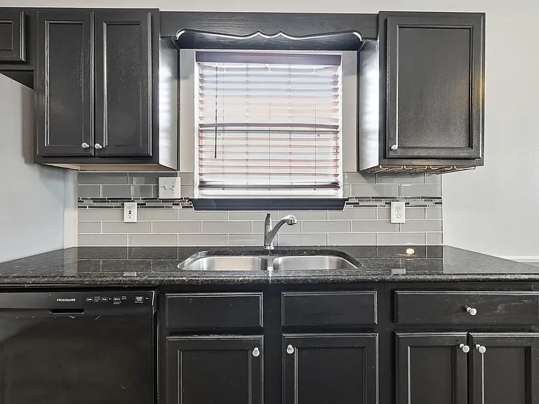 955 Pacific Silver Ct — Photo 10