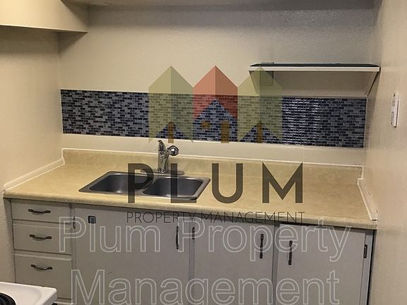 5th image of 527 Eddy Ave Unit C