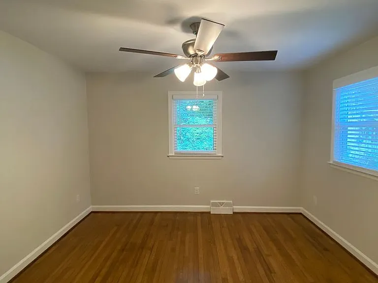 3811 Barwick St — Photo 5