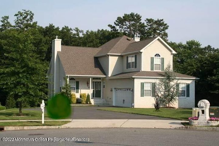 1st image of 1381 Gillian Ct
