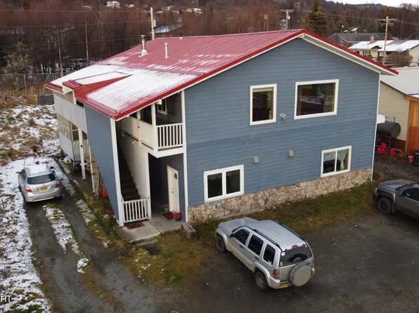 122 W Fairview Ave, Homer, AK 99603