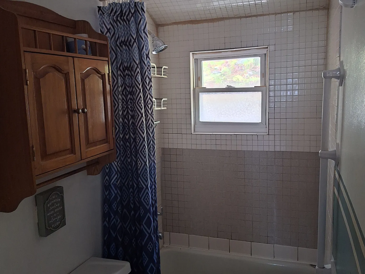 33 Oakwood — Photo 3
