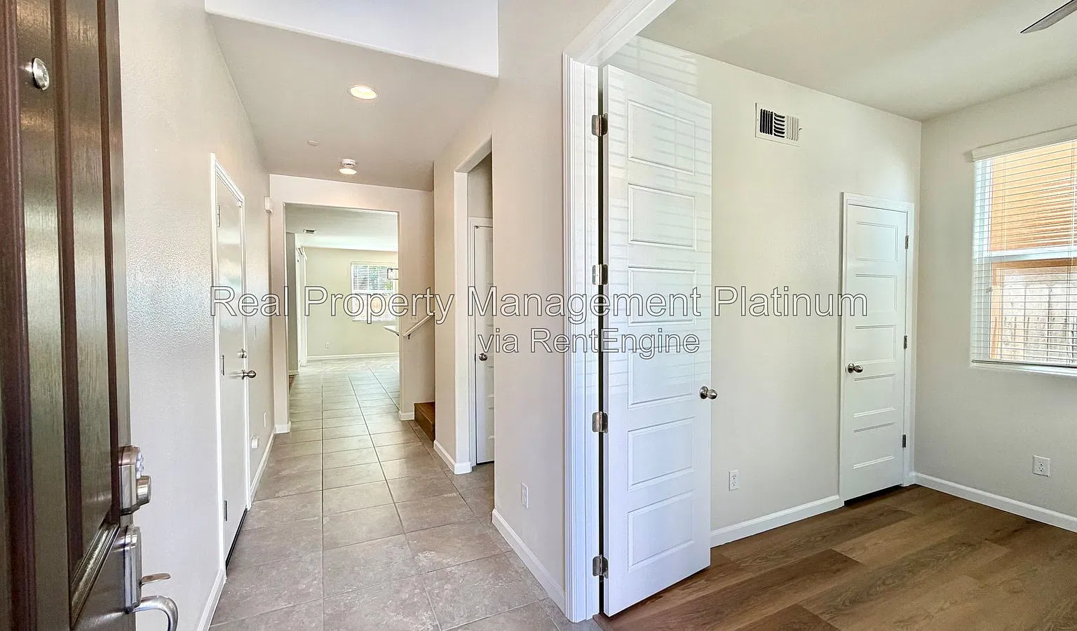 4 bed, 3.0 bath, 1946 sqft, $2,800 — Photo 3