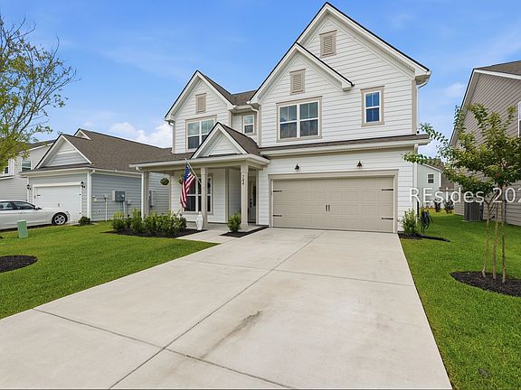 4th image of 744 Danner Drive