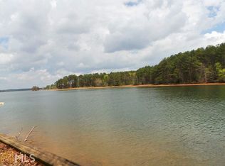 123 Riverbluff Dr, Lagrange, GA 30240