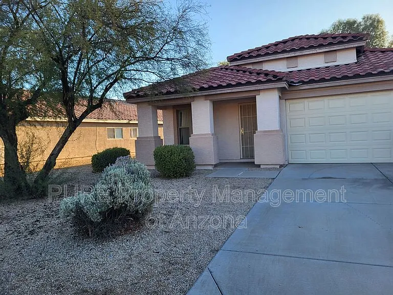 673 S Porter St — Photo 1