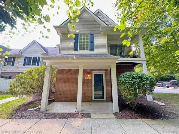 2806 Cottonwood Dr Unit C, Waterford, MI 48328