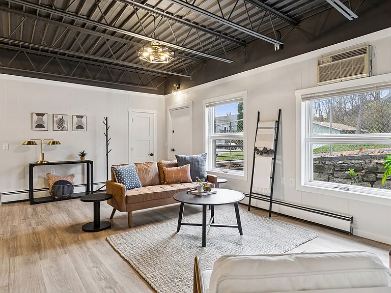 116 W Olive St #116 — Photo 7