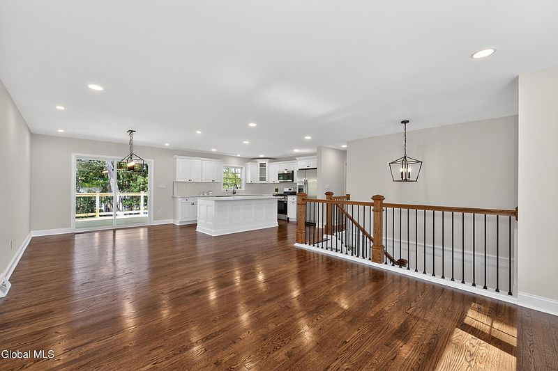 4th image of 24 James Drive