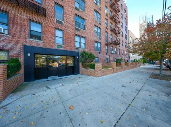 2922 Nostrand Avenue image 10 of 10