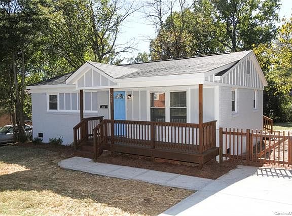 2nd image of 521 Sinclair St