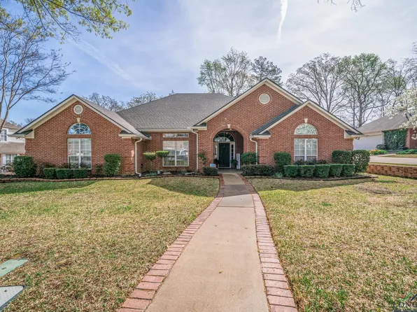 3812 Holly Ridge Dr, Longview, TX 75605