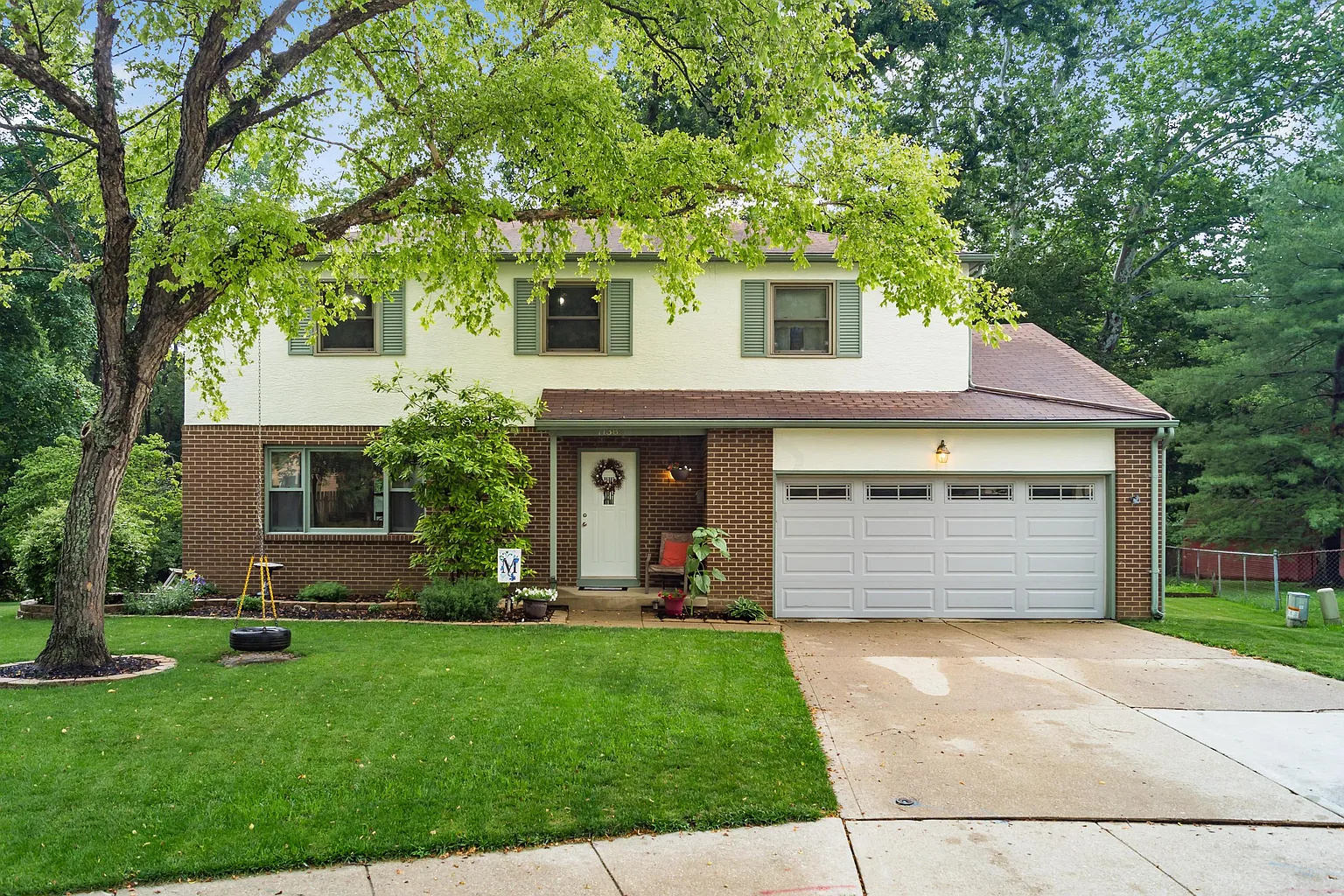 7138 Medallion Ct photo 1