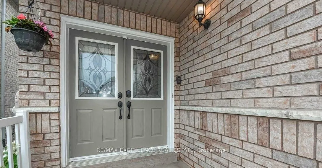 4 bed, $3,249 — Photo 2