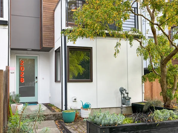 2028 NW 62nd St, Seattle, WA 98107