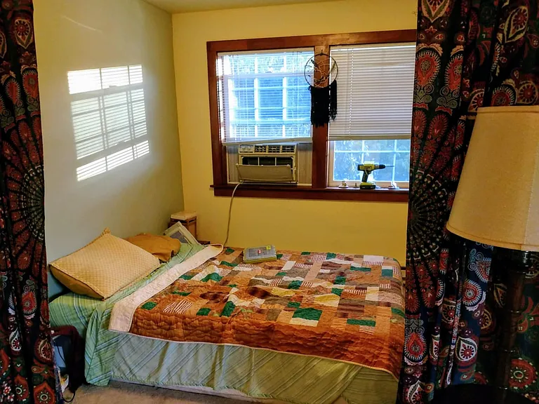 Woolen Way — Photo 18
