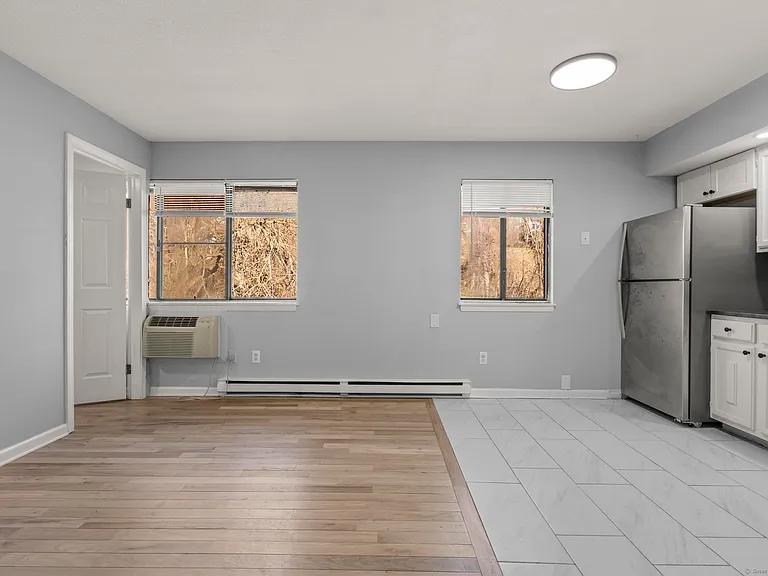 543 Woodward Ave #8 — Photo 1