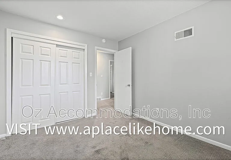 9702 Shepherds Dr #B — Photo 19