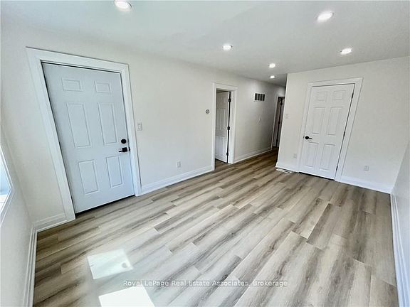 5th image of 289 Fairfield Ave