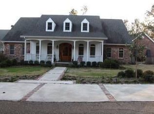 204 Running Deer Dr, Lafayette, LA 70503