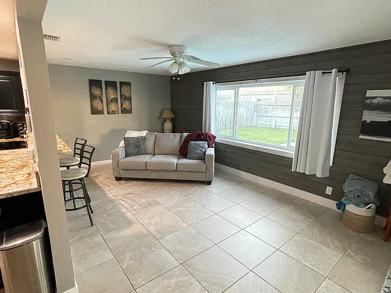 Additional living room