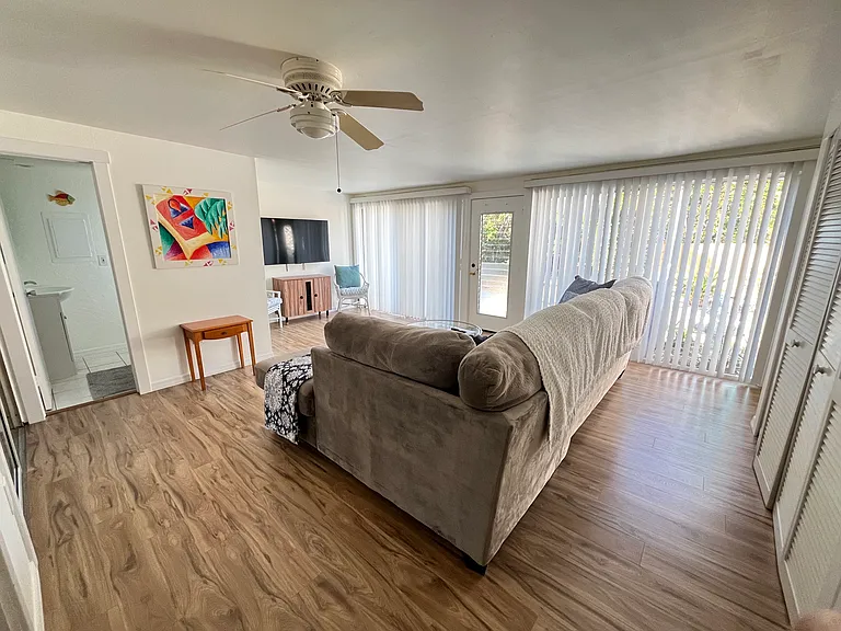 5310 Calle Florida — Photo 15