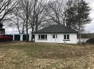 446 Dundas St W, Greater Napanee, ON K7R 2C1