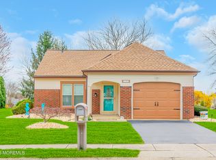 35 Gladstone Ave, Manchester, NJ 08759