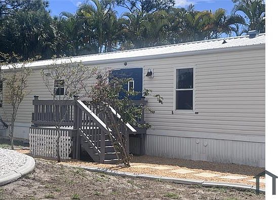 4th image of 15325 Mapletree Dr