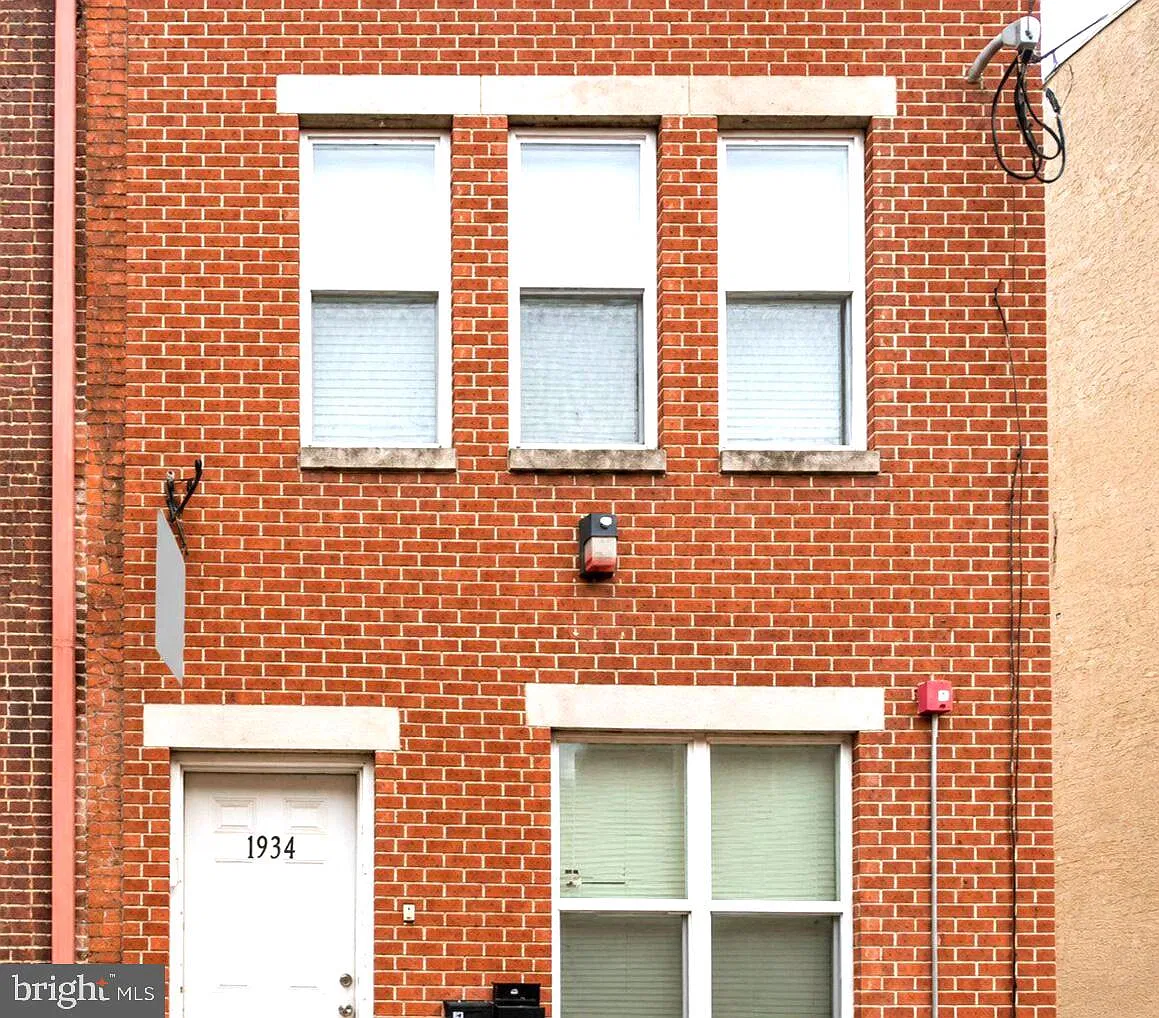 3 bed, 1.0 bath, 1300 sqft, $1,500 — Photo 4