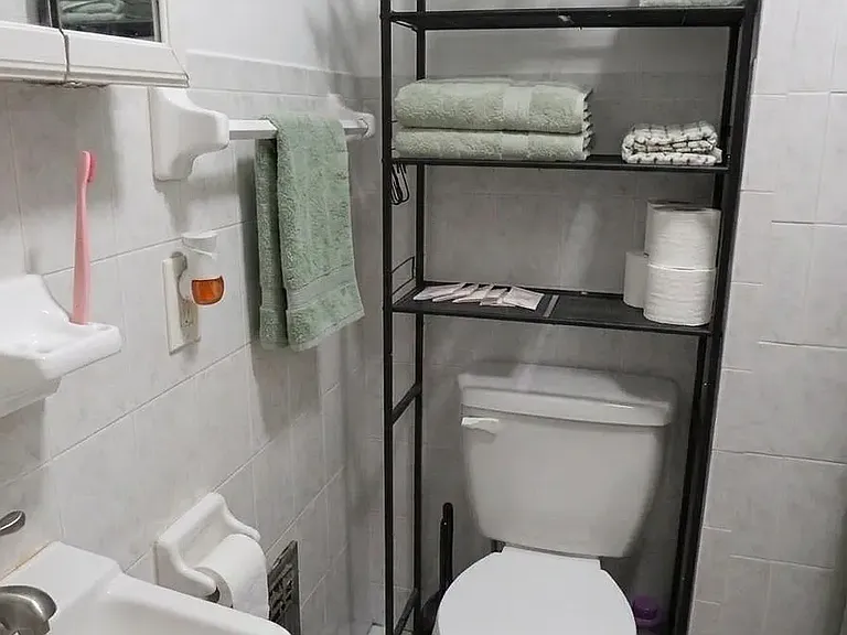 209 24th St #2R — Photo 5