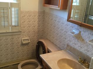 44 Narragansett Blvd, Chicopee, MA 01013