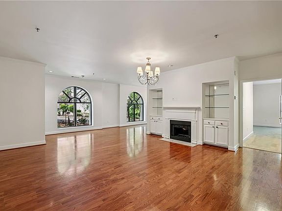 2nd image of 2865 Lenox Rd NE APT 209