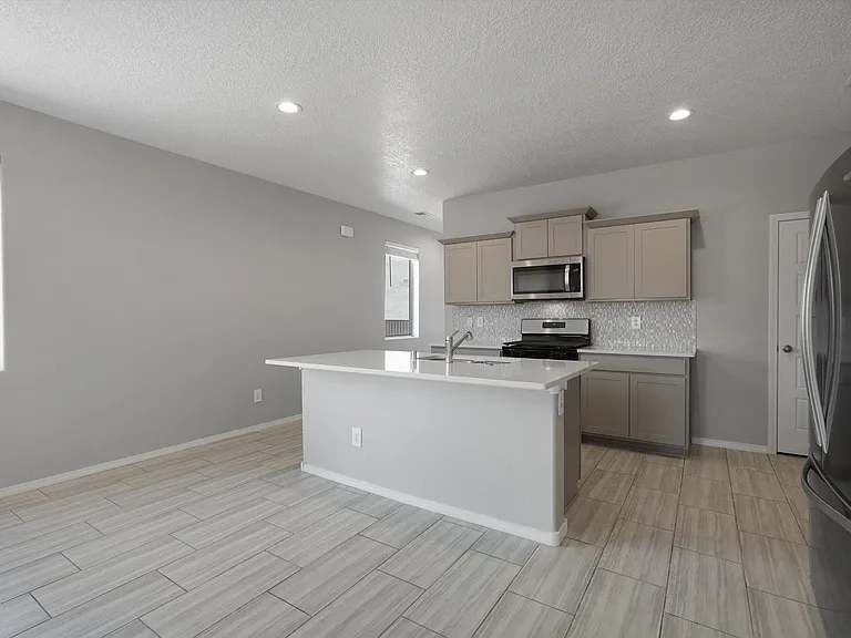 3205 Tazanita Loop SE — Photo 11